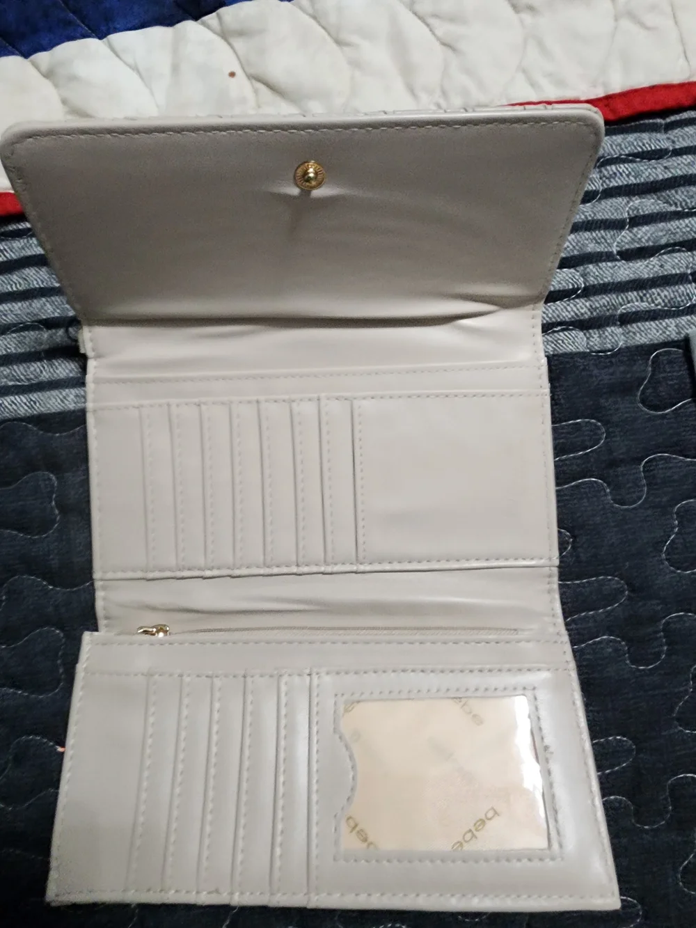 N/A elegant cream